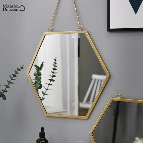 Miroir en forme hexagonale